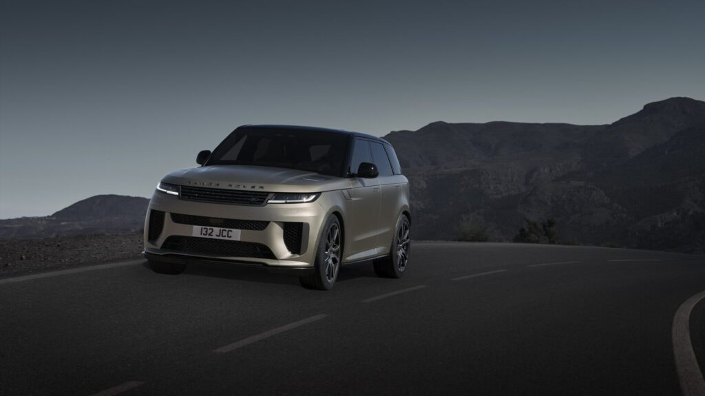 Range Rover Sport SV 2023 apertura