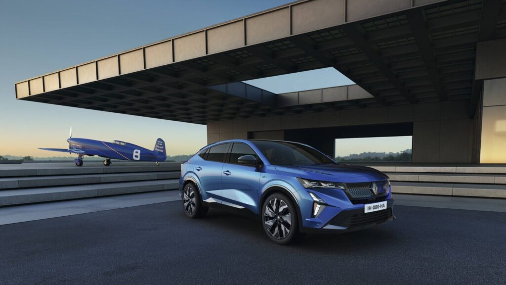 Renault Rafale 2024 tres cuartos del