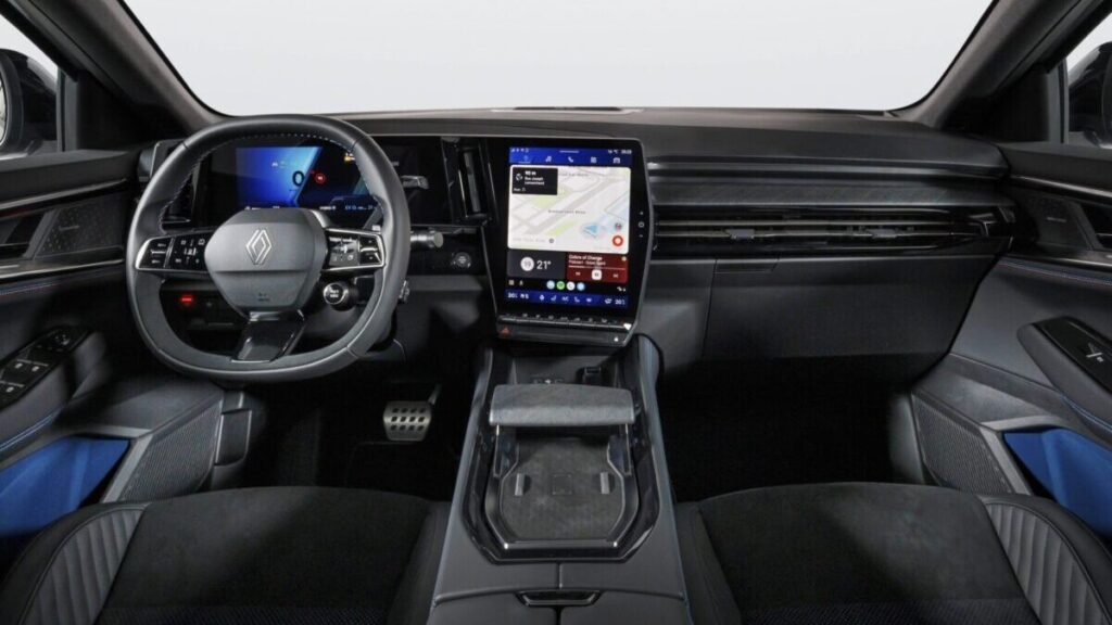 Renault Rafale 2024 interior