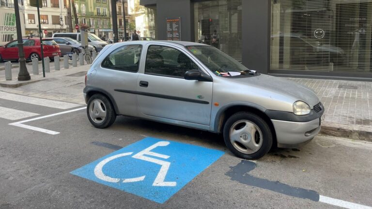 estacionamiento minusvalido