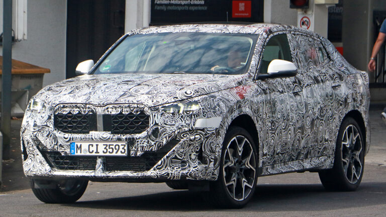 BMW X2 base less camo 3