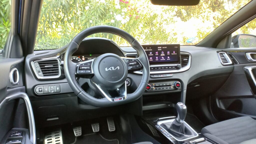 Kia XCeed interior