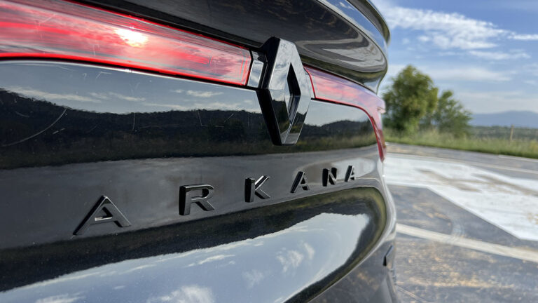 Renault Arkana E TECH 2023 51