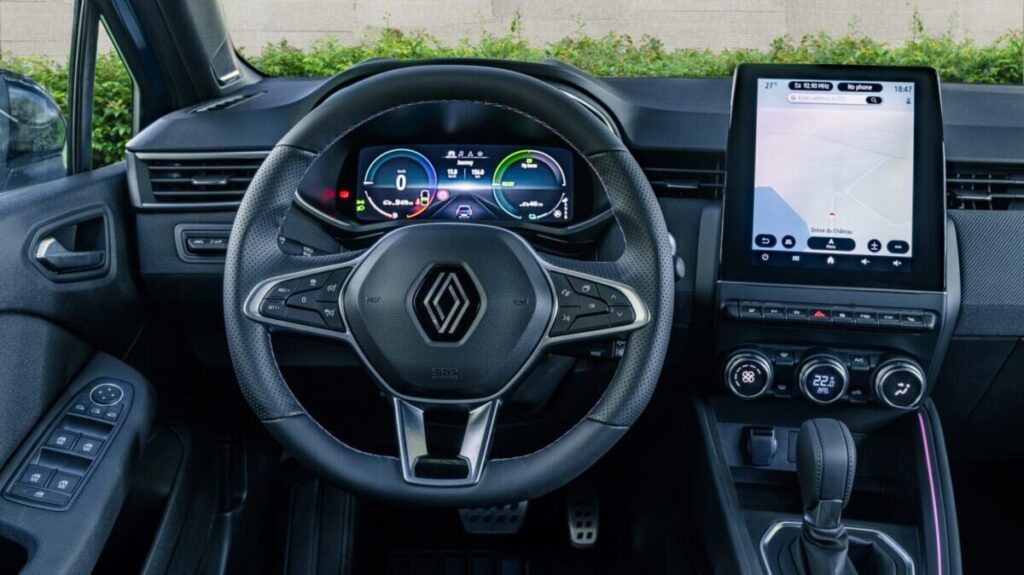 Renault Clio 2024 interior