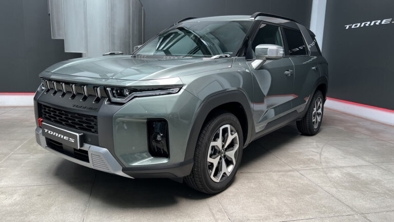 SsangYong Torres 12