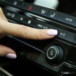 Cuánto cuesta recargar el aire acondicionado de tu coche y qué ofertas hay