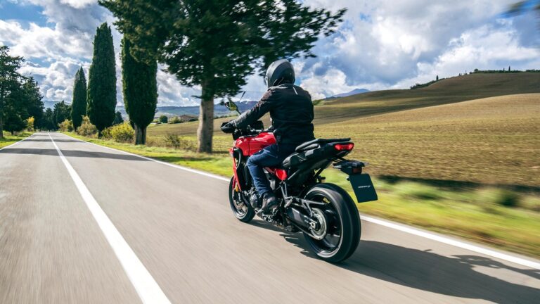 equipamiento moto verano cuidados apertura