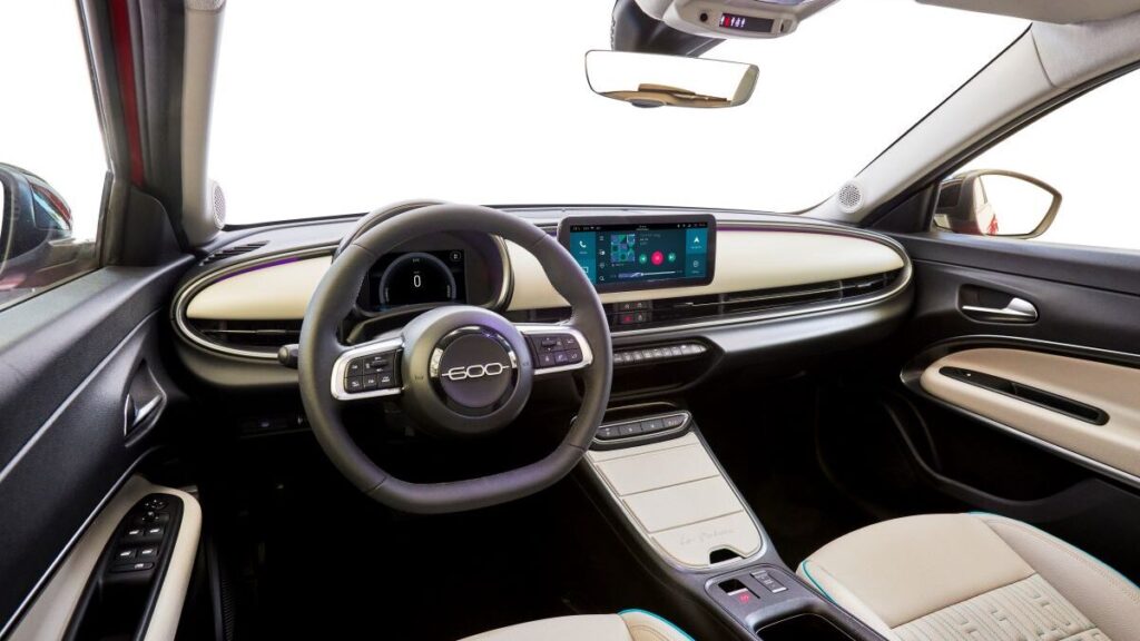 fiat-600e-interior