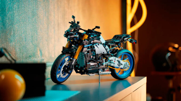 lego yamaha mt 10 sp