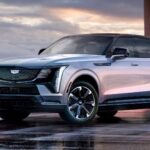 Cadillac Escalade IQ: ¿qué te impresiona más, su batería de 200 kWh o su pantalla gigante de 55 pulgadas?