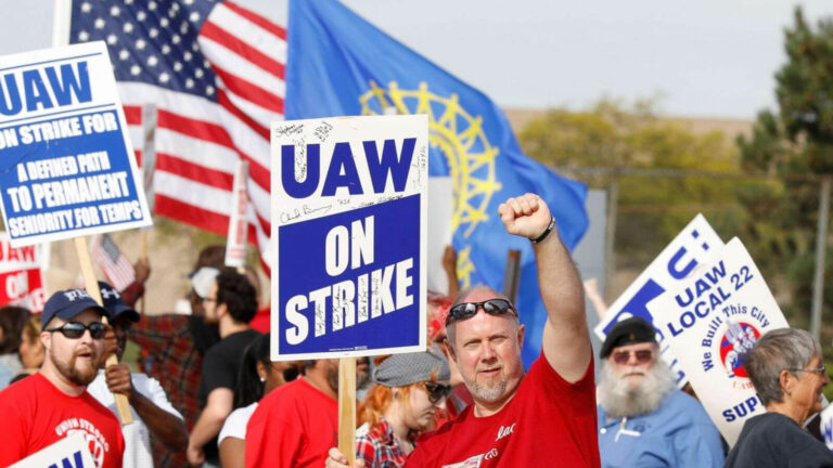 Apertura huelga UAW 2023