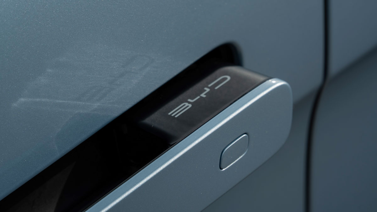 ¿Vuelven los tiradores clásicos? La nueva normativa de seguridad BYD SEAL tirador