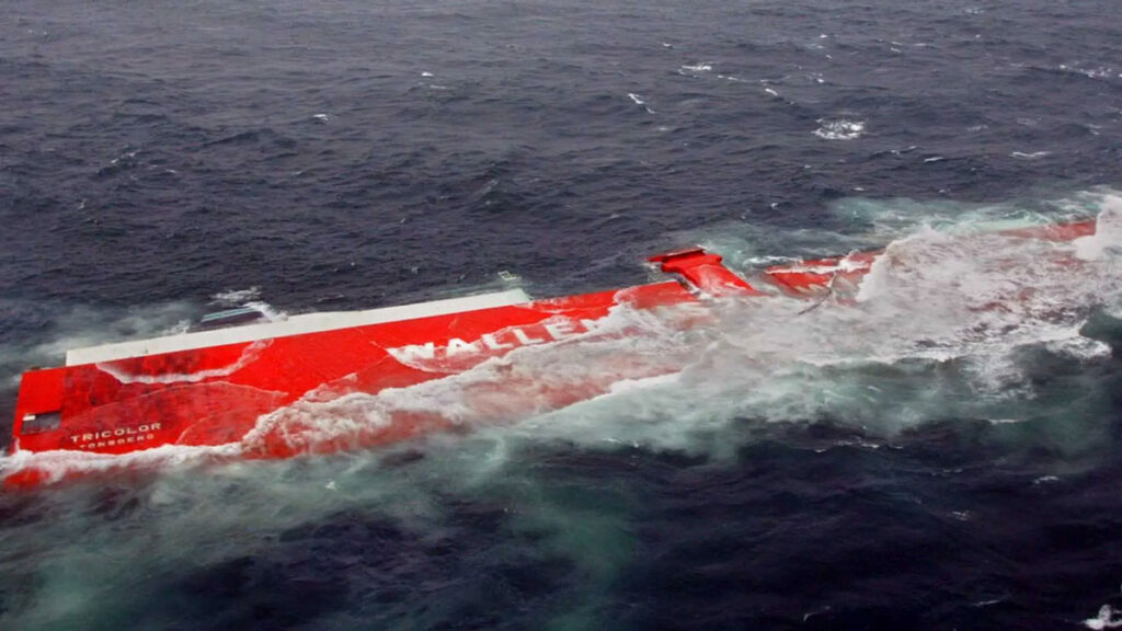MV-Tricolor-barcos