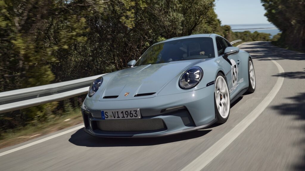 Porsche 911 S/T (3)