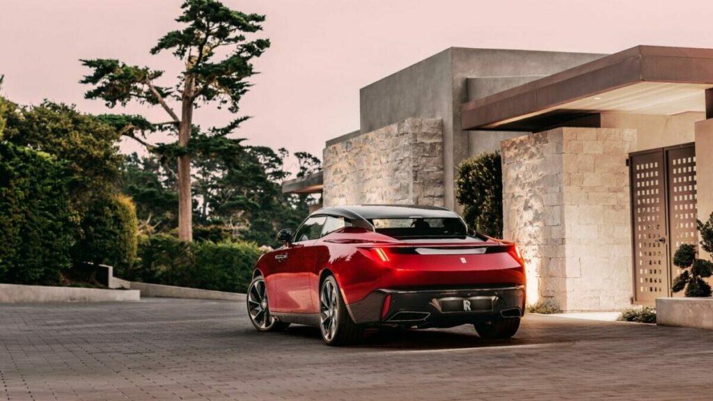 Rolls Royce La Rose Noire Droptail trasera