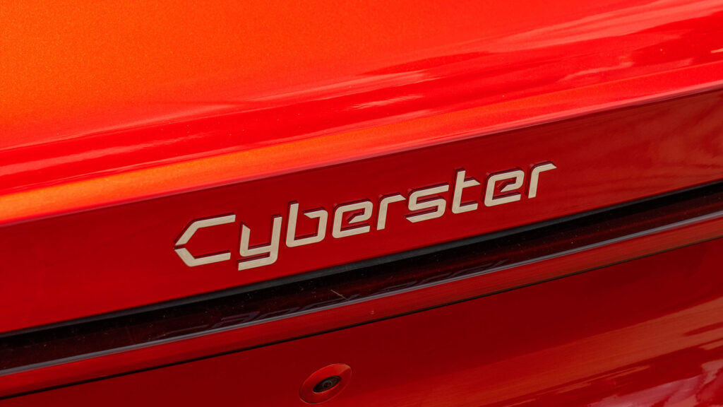 lanzamiento-mg-cyberster-1