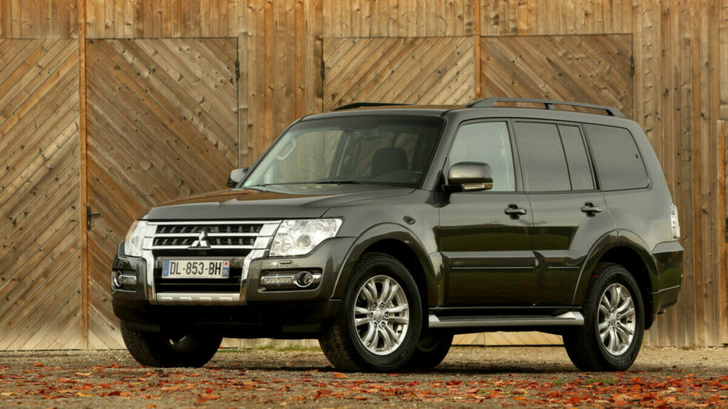 mitsubishi montero 34 del 2015