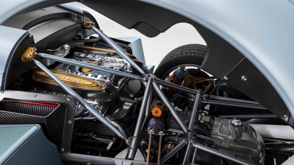 pagani_huayra codalunga_motor