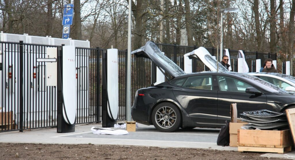 tesla super cargadores v4