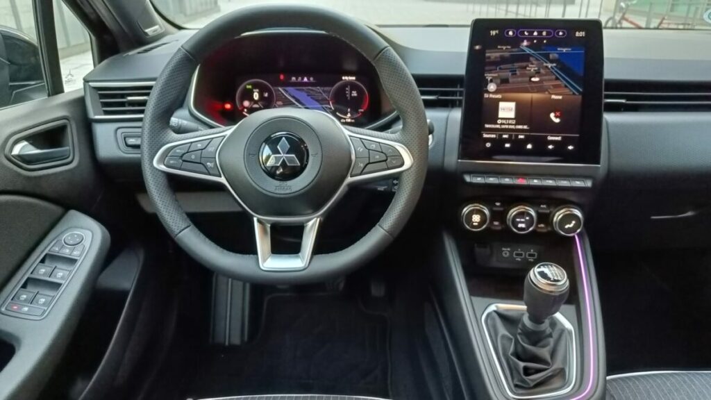 Mitsubishi Colt 2024 interior
