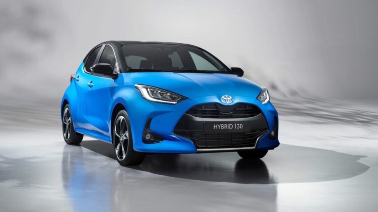 toyota yaris electric hybrid 2024 exterior frontal e1695374896342