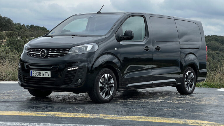 10Opel Zafira e Life L Business Elegance 100