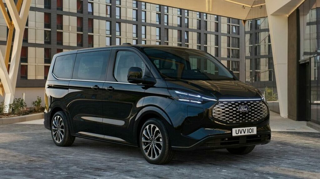 Ford E-Tourneo Custom 2024