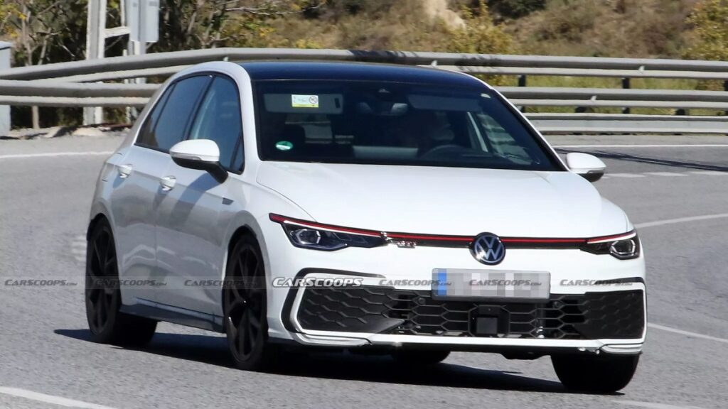 VW Golf GTI 2024