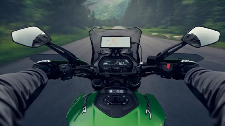 Bajaj Adventure Tourer 400 8 1