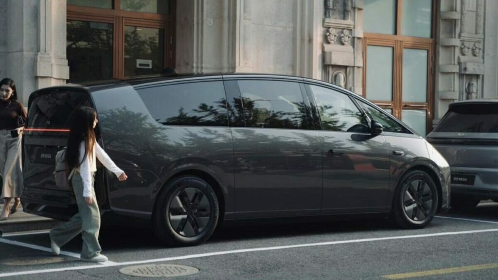 Li Auto Mega trasera coche electrico