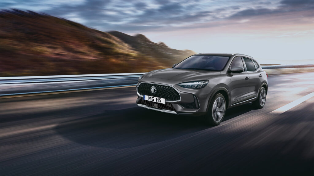 MG HS 2024
