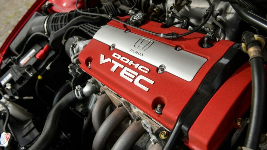 Honda Accord Type R motor