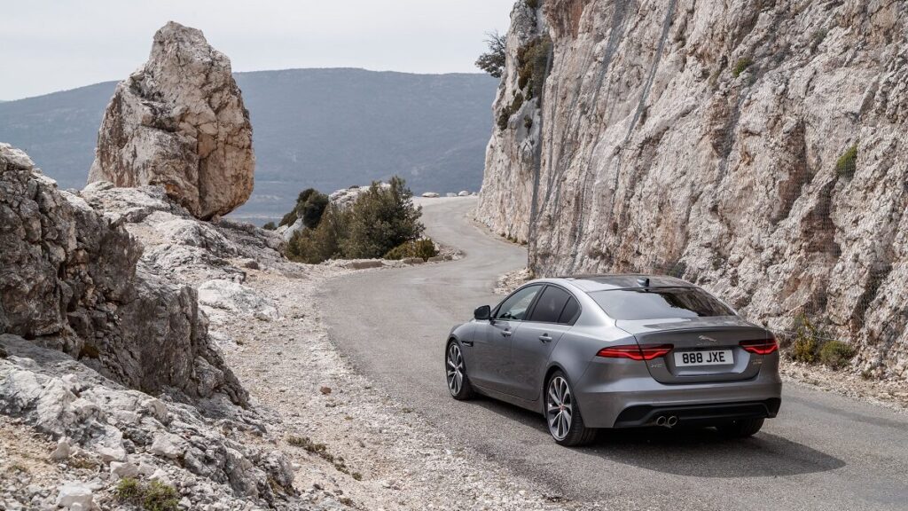 Jaguar XE