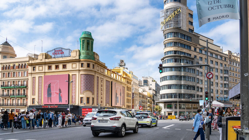 multas-en-madrid-2023-istockphoto-1