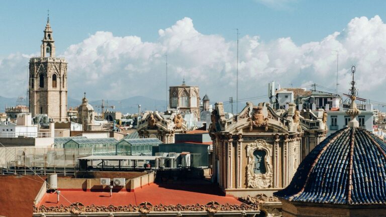 valencia zona de bajas emisiones e1697475984897 1