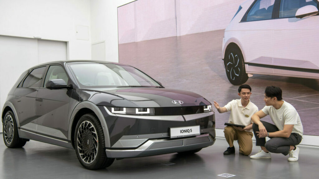 Hyundai Centro de Innovación de Singapur granja (1)
