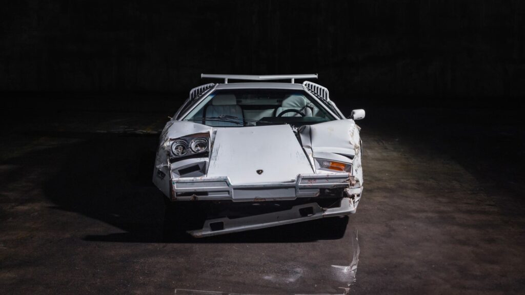 Lamborghini Countach portada