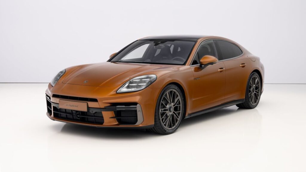 Panamera 2024 estatica frontal