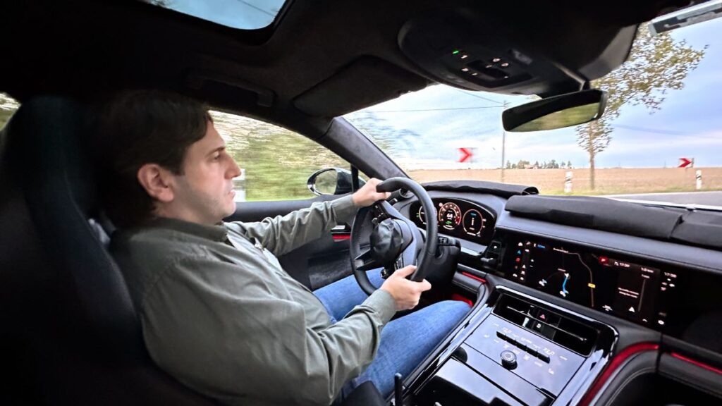 Panamera Active Ride en marcha