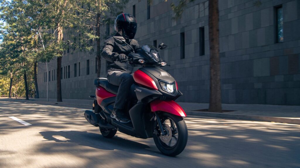 YAMAHA_RayZR_2024_-1