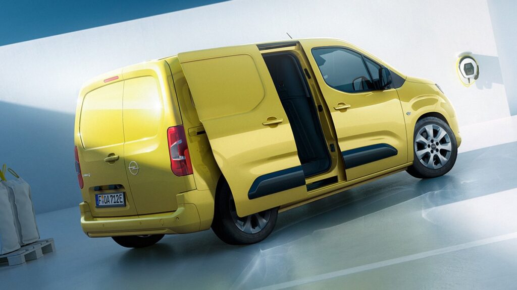 nuevo-opel-combo-2024-exterior-trasera