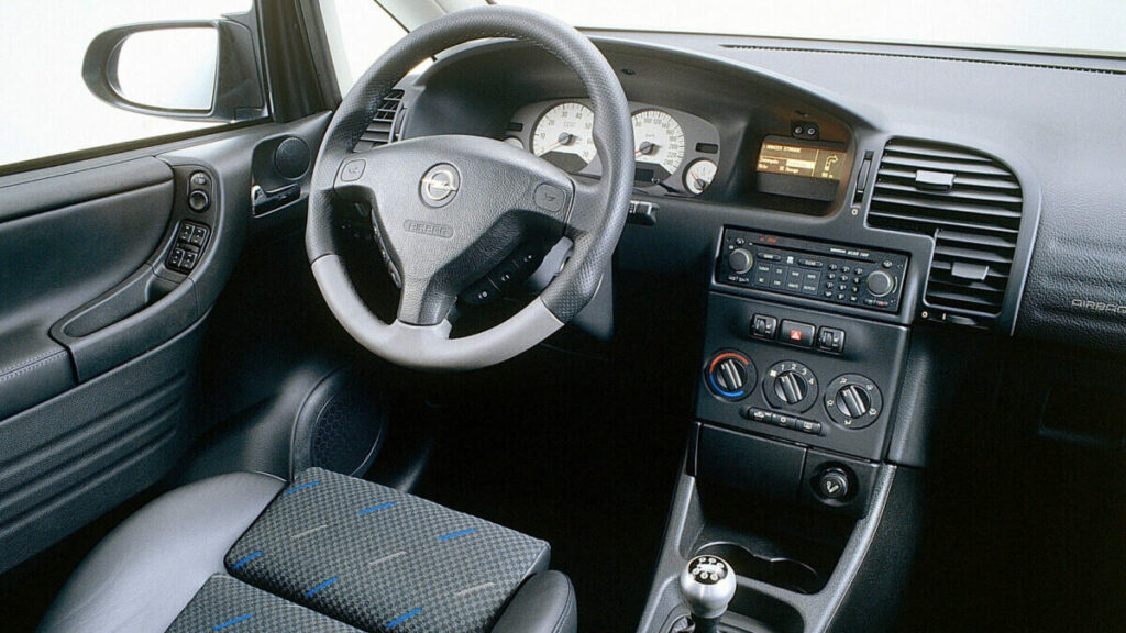 Opel Zafira OPC 2001