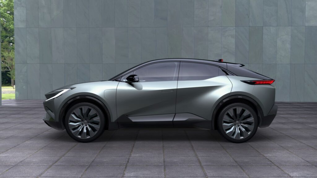 Toyota bZ exterior lateral