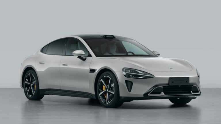 xiaomi SU7 tres cuartos del e1700136988350