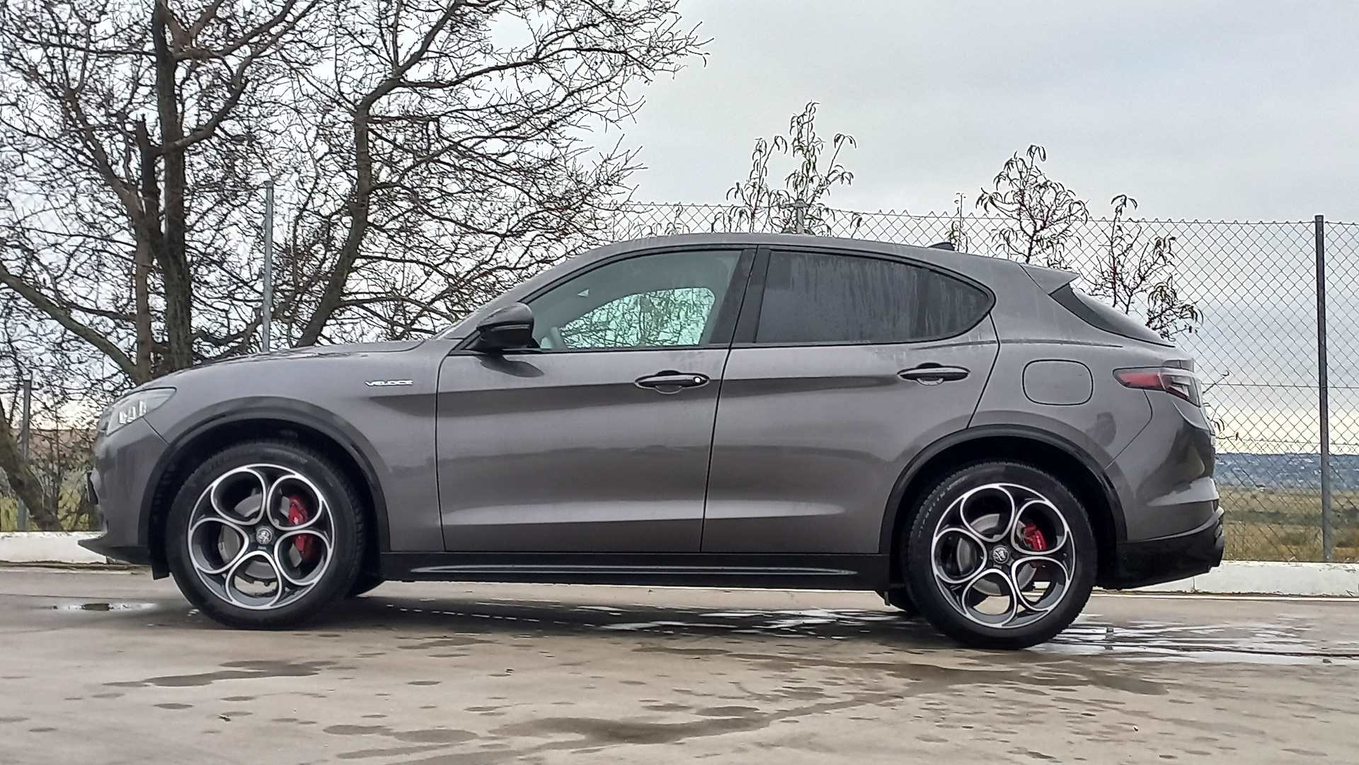 Alfa Stelvio 2.0 turbo gris