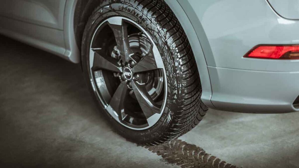 Goodyear 4Seasons Gen-3 huella suelo