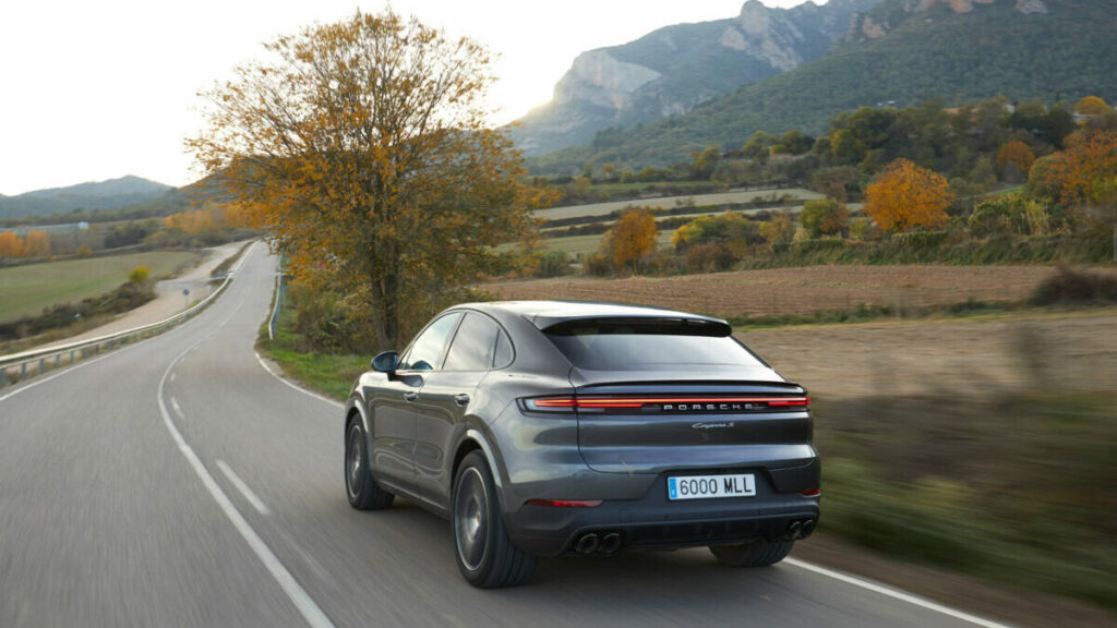 Porsche Cayenne 2024