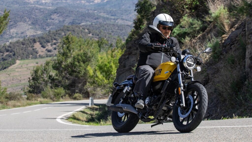QJ_MOTOR_SRV_125_accion-7