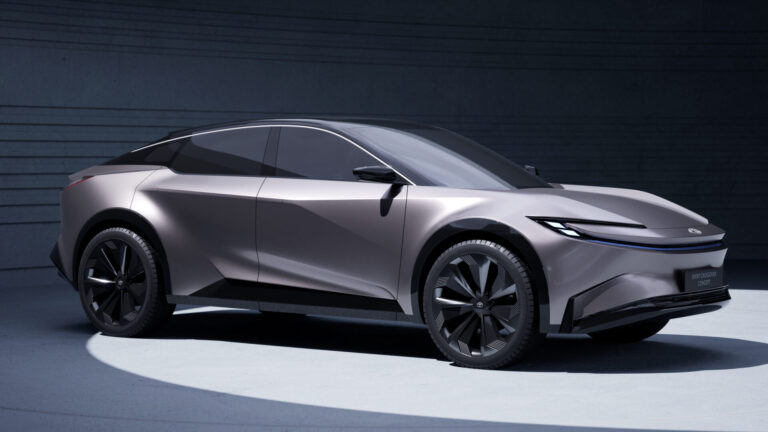 Toyota Sport Crossover Concept 1