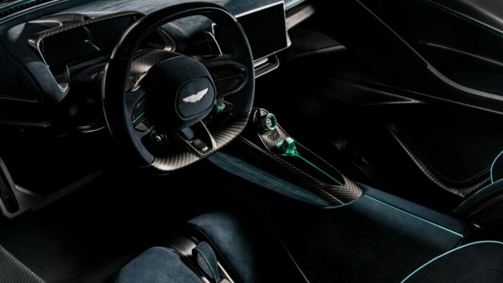 aston martin valhalla blanco interior
